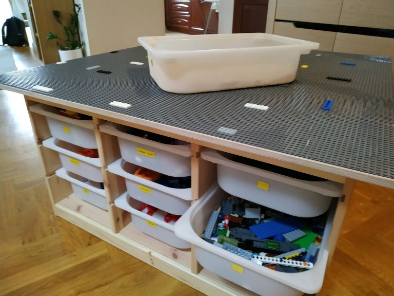 Zrób to sam: Stół do zabawy z LEGO